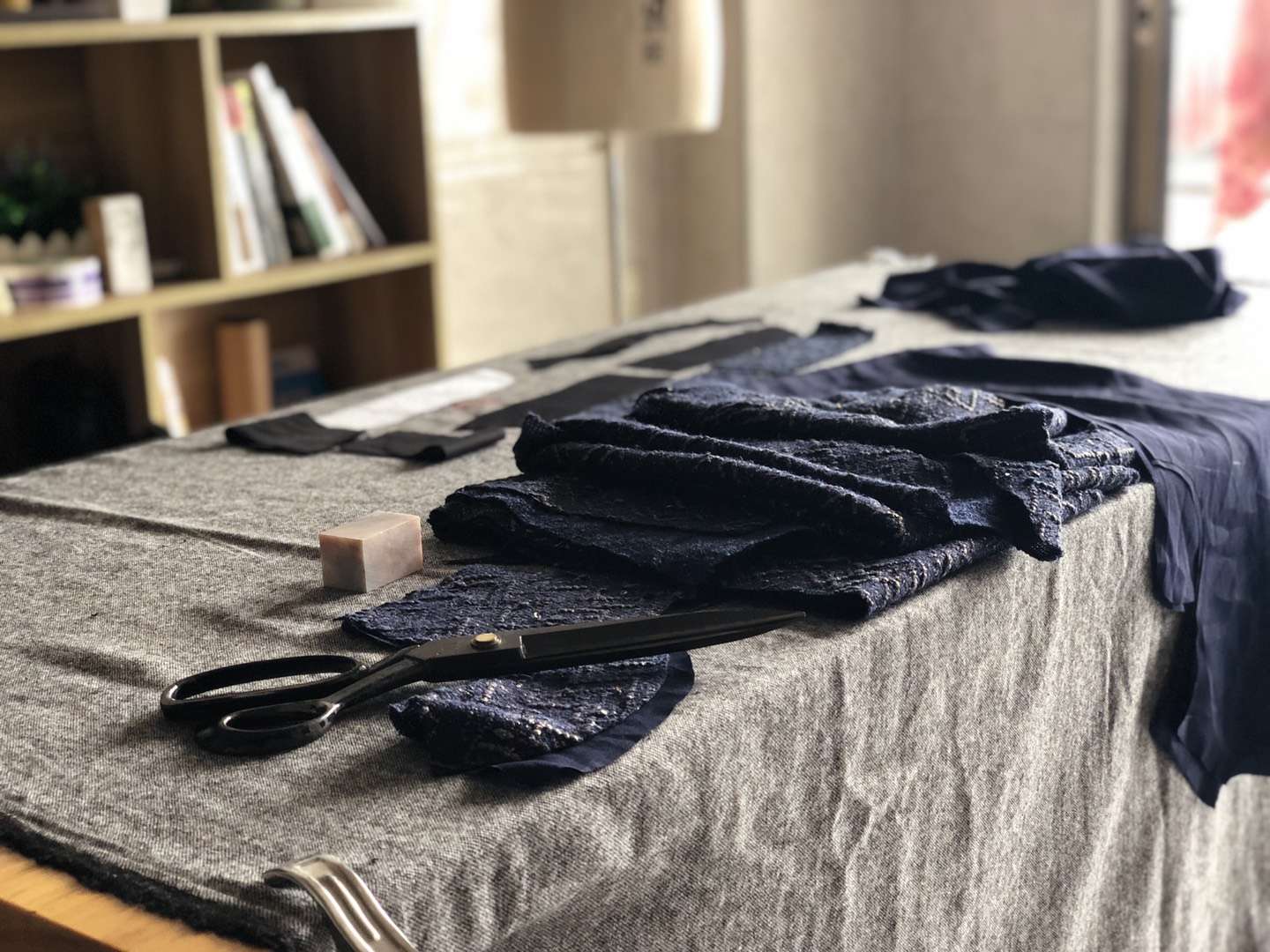 裁缝零基础教程上衣的裁剪,每日分享做衣服缝制手法技巧教程