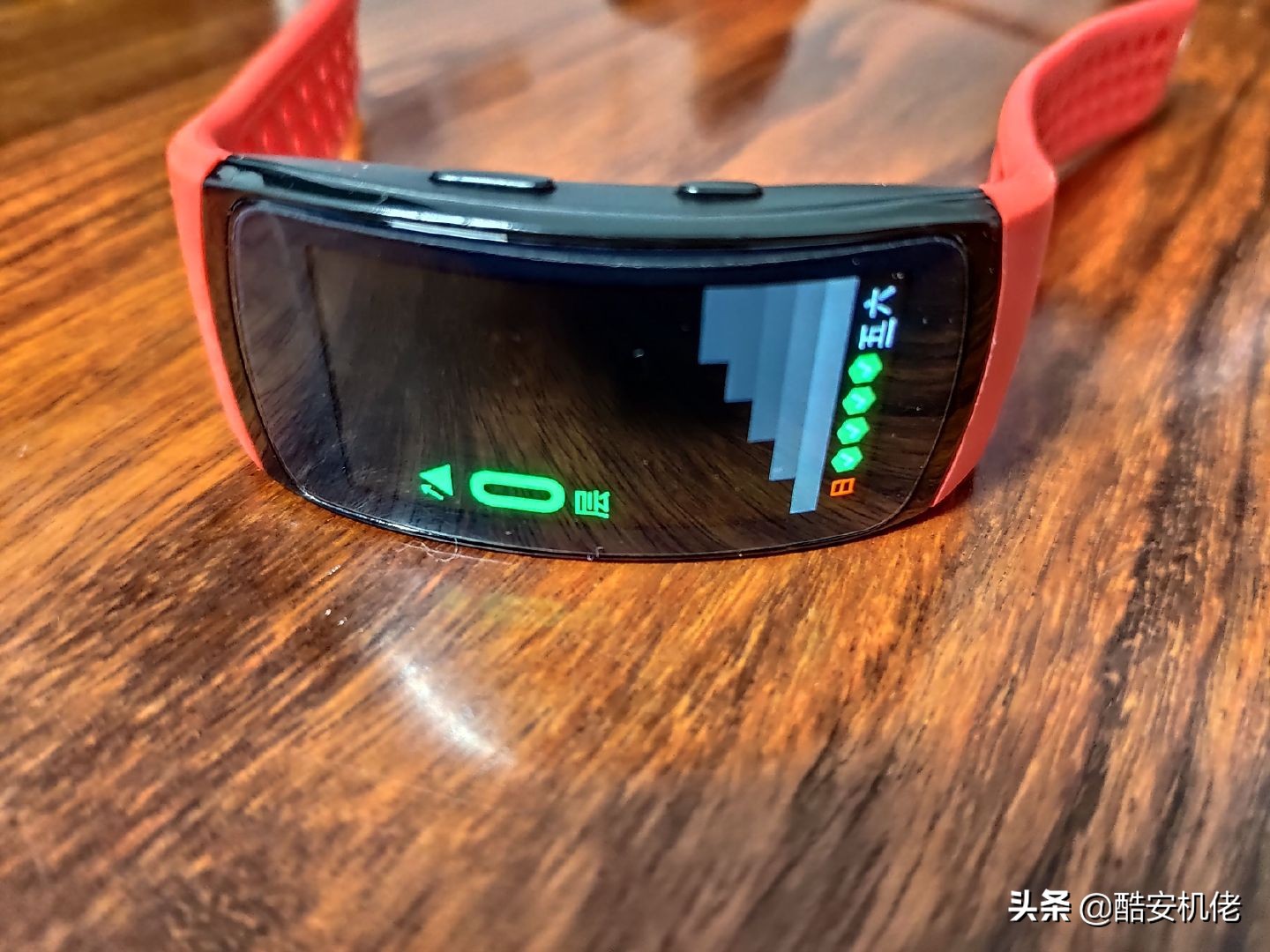 三星gearfit2pro和gearsport,三星gearfit2pro有支付功能吗