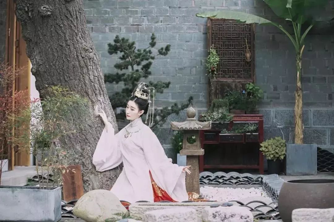 眺云海秘境、西子春晓，每一家都是旅行艺术，带你躺入春天~