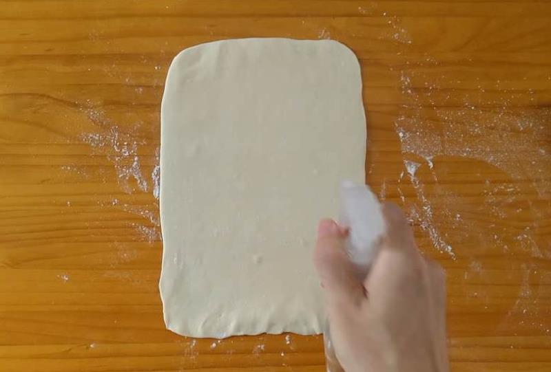 牛奶和面做馒头怎么做,用牛奶做的馒头松软好吃