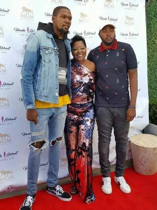 字母哥乔丹身体天赋,乔丹字母哥天赋对比