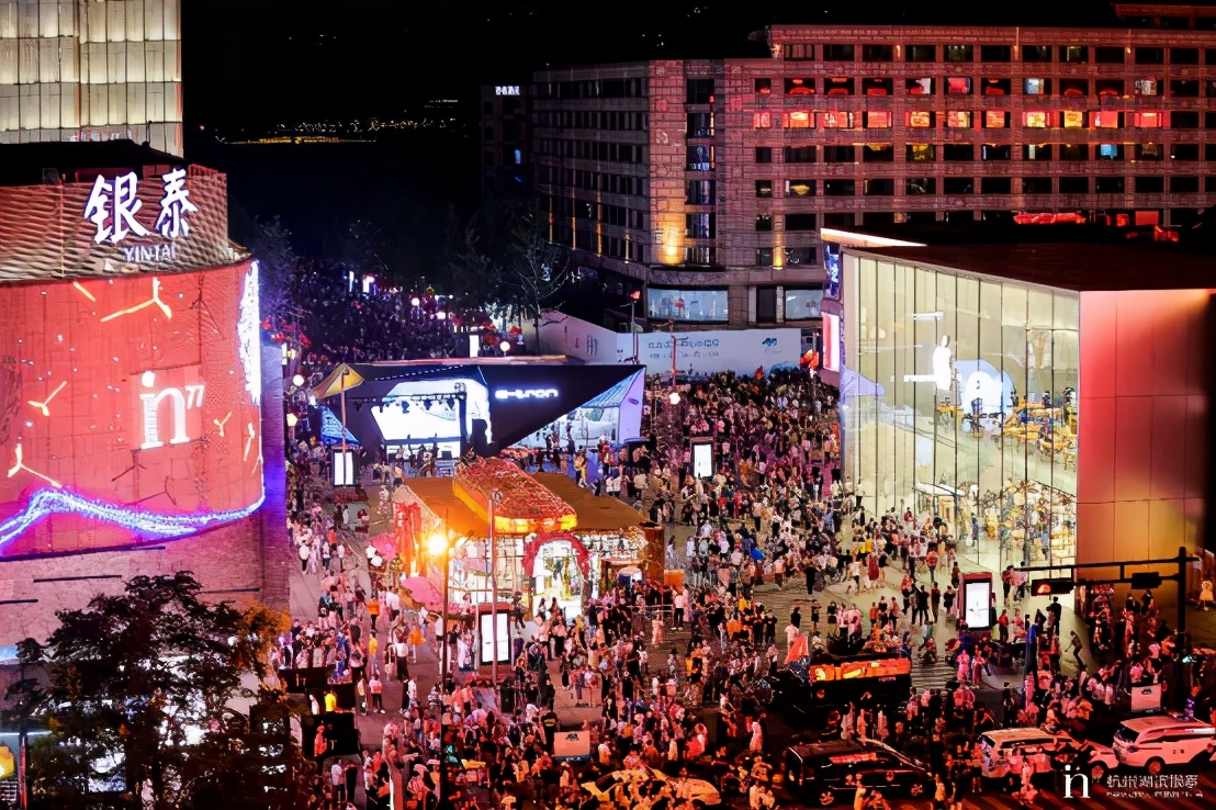 年销52亿，杭州第三！这个商场凭什么？