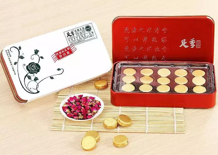 啊呀!你的脚后跟看起来糙得像位“真正男子汉”