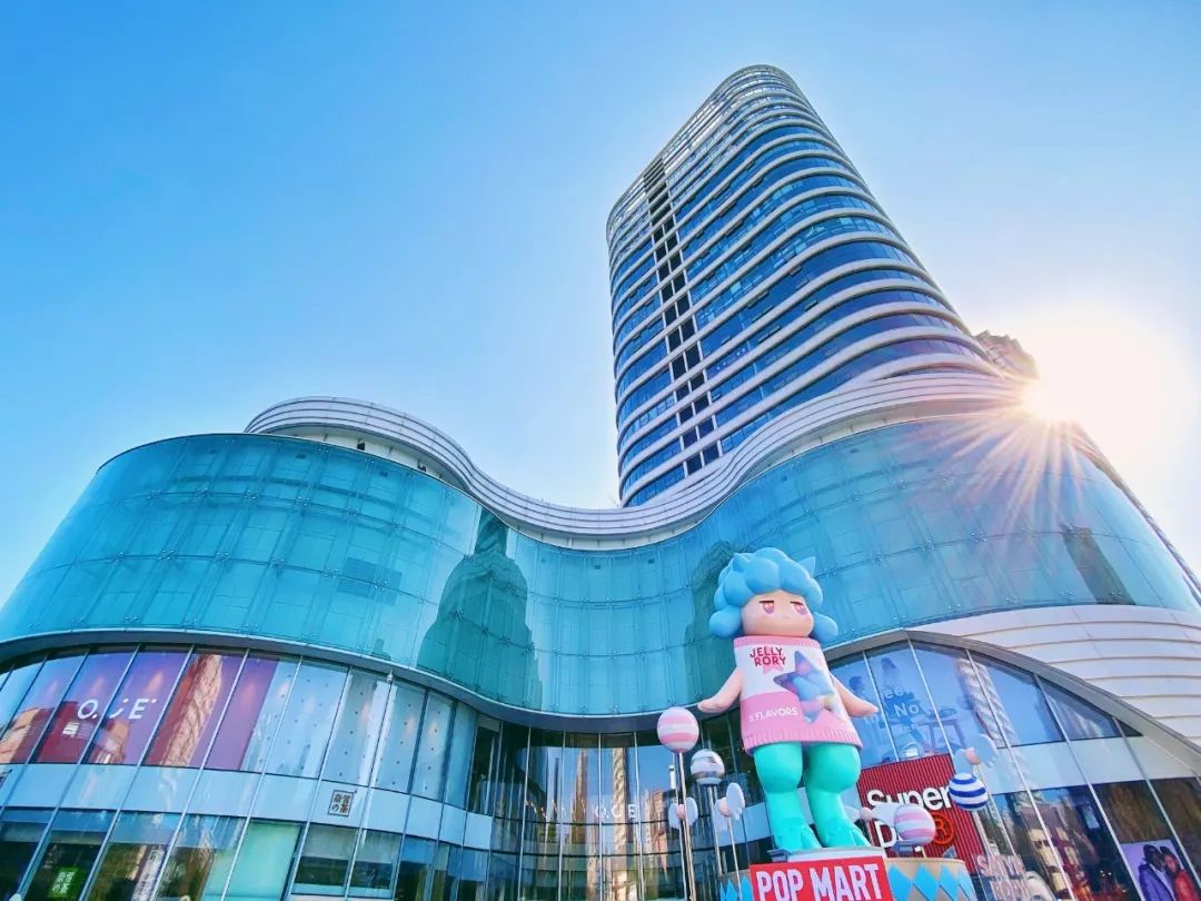 momopark购物中心潮玩,吉祥村momopark网红地