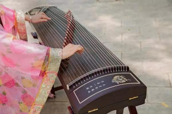 网购乐器在哪里买靠谱,网上与实体店的乐器