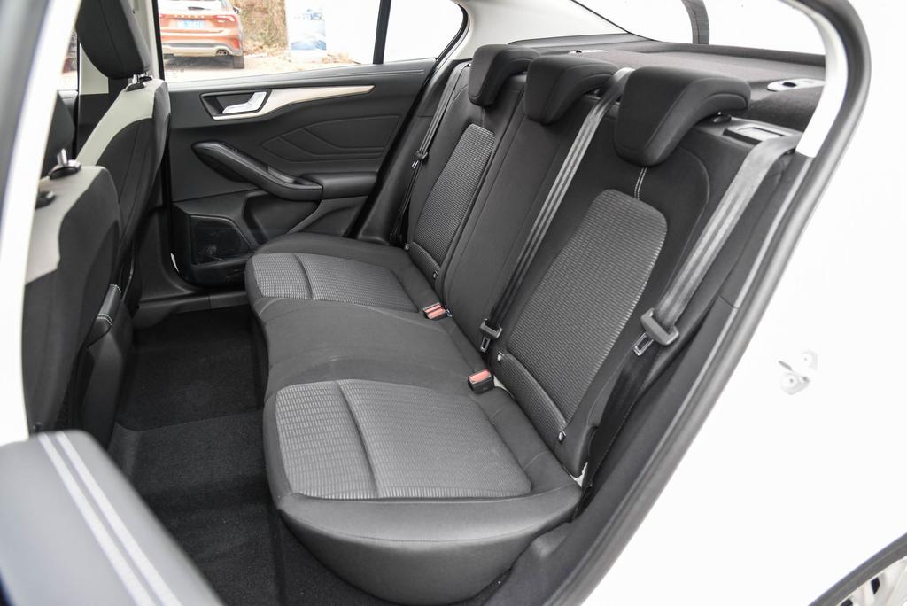 全新一代福克斯active,全新款福克斯内饰