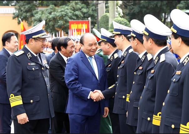 “笑面虎”阮春福，美国杀母之仇不共戴天，为何还能笑对美国？