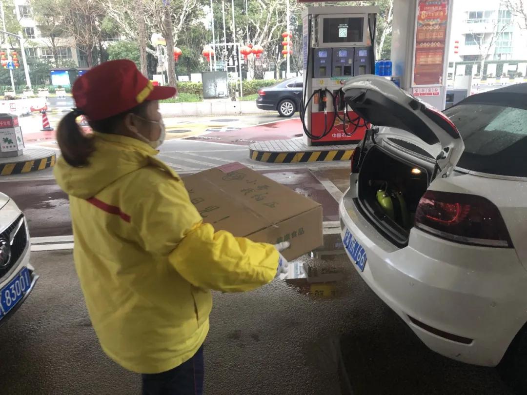 中石油的加油站也卖菜啦!