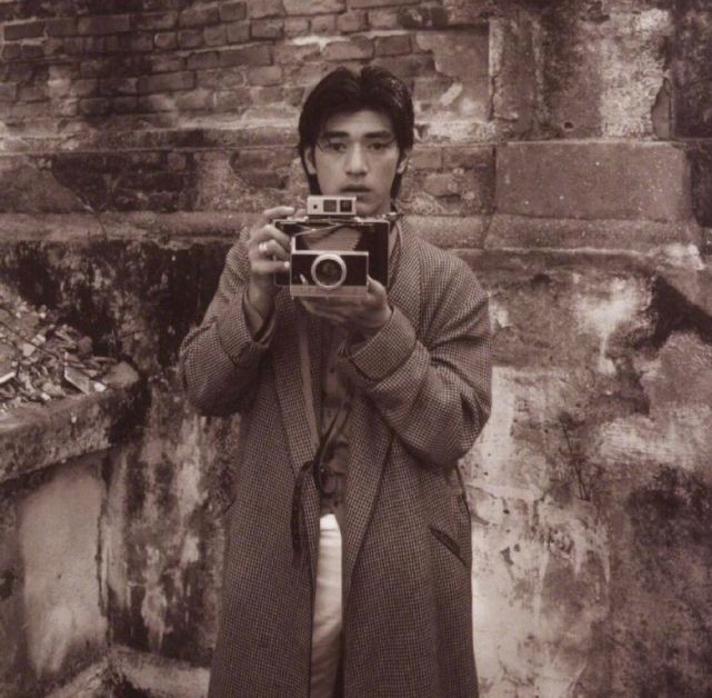 周迅金城武唯美纯爱氛围感片段,周迅金城武的爱情故事