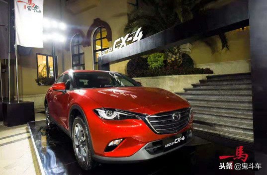 火拼轿跑SUV市场谁才是穿着AJ运动鞋“年轻潮人”？