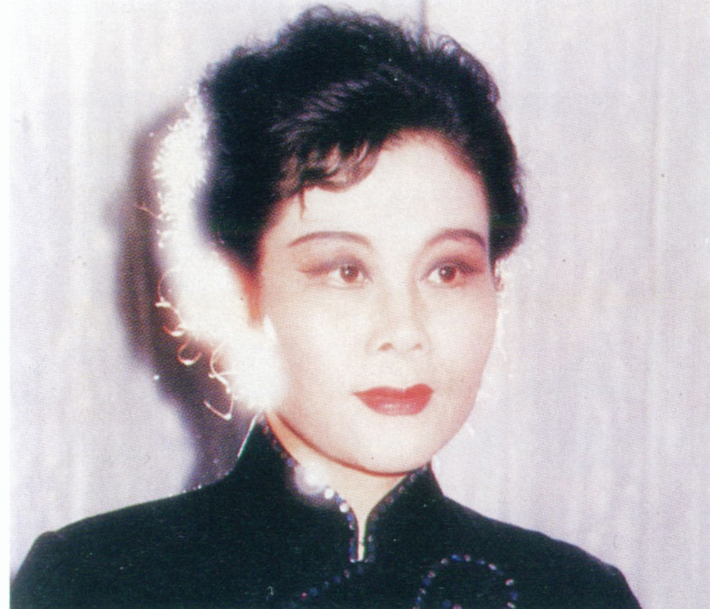 老照片：杨春霞李炳淑少女照，19岁的王昆，马玉涛郭兰英的年轻照