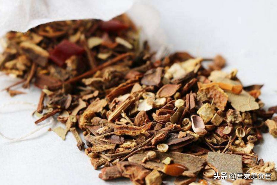 只有学会了调兵遣将,合理的使用香料,你才能成为真正的卤水大师