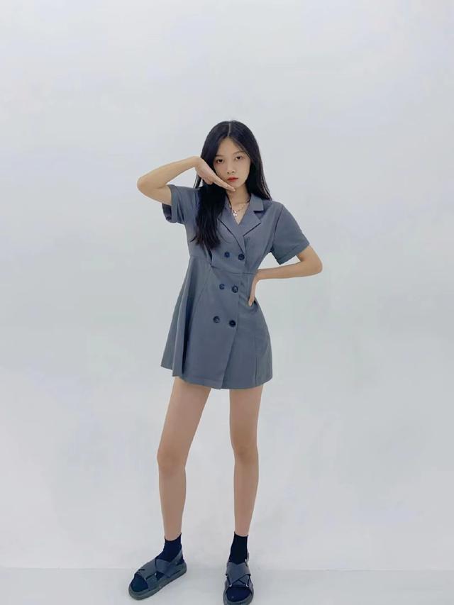 万能拍照姿势站姿图片可爱,自拍显瘦姿势大全站姿户外