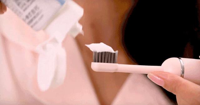 刷牙漱口杯可收纳电动牙刷,智能电动牙刷带收纳盒