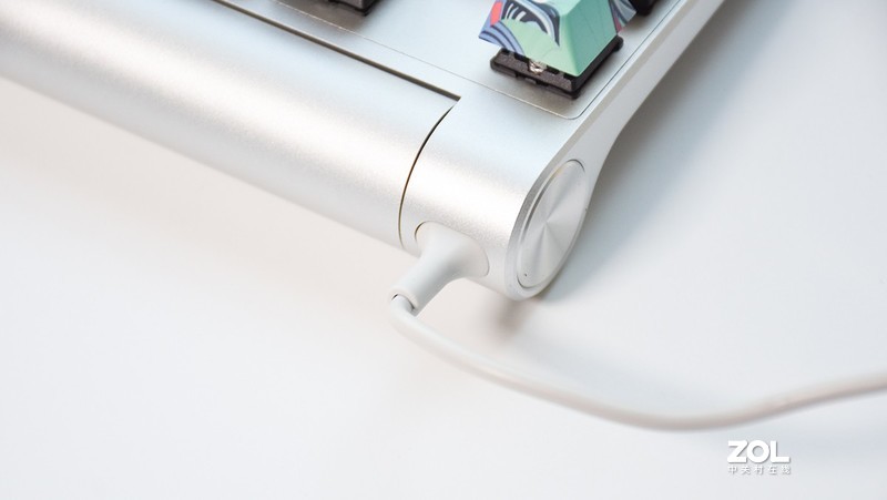 国风涂装键盘,樱桃mx1.1红轴机械键盘测评