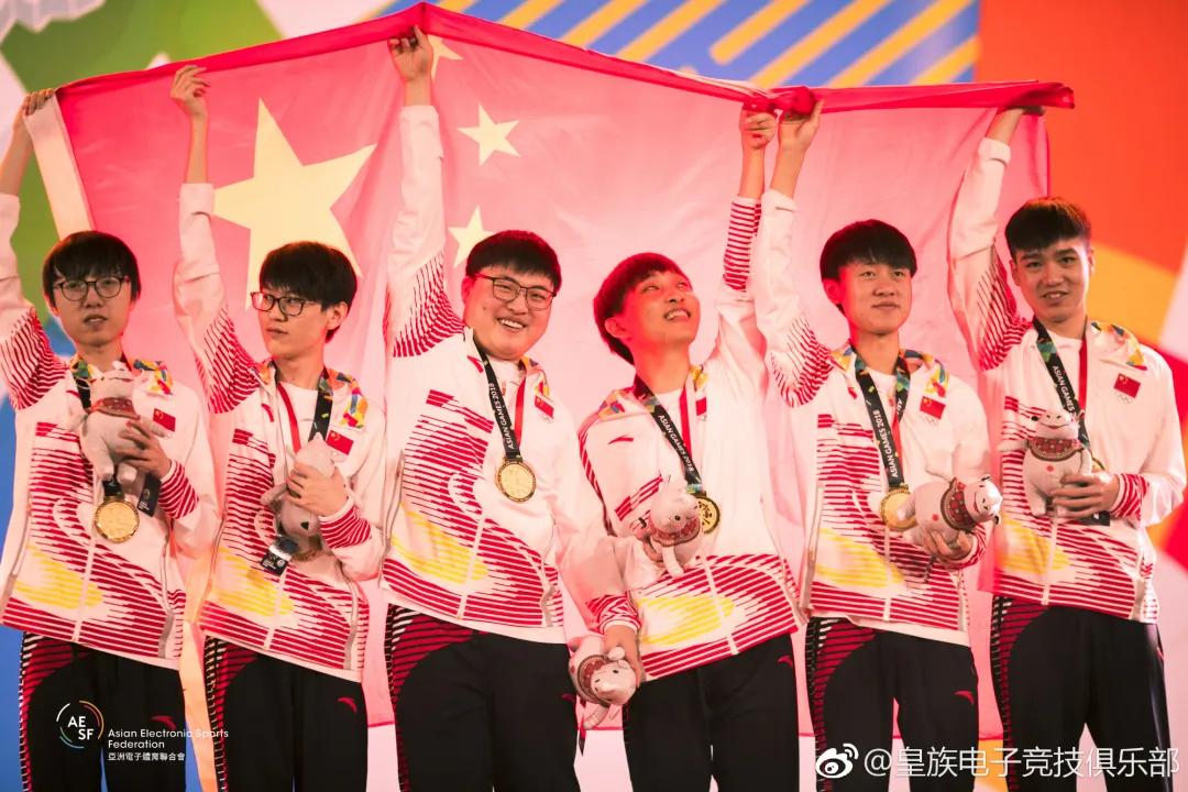 英雄联盟重走巅峰之路,英雄联盟历史上的今天