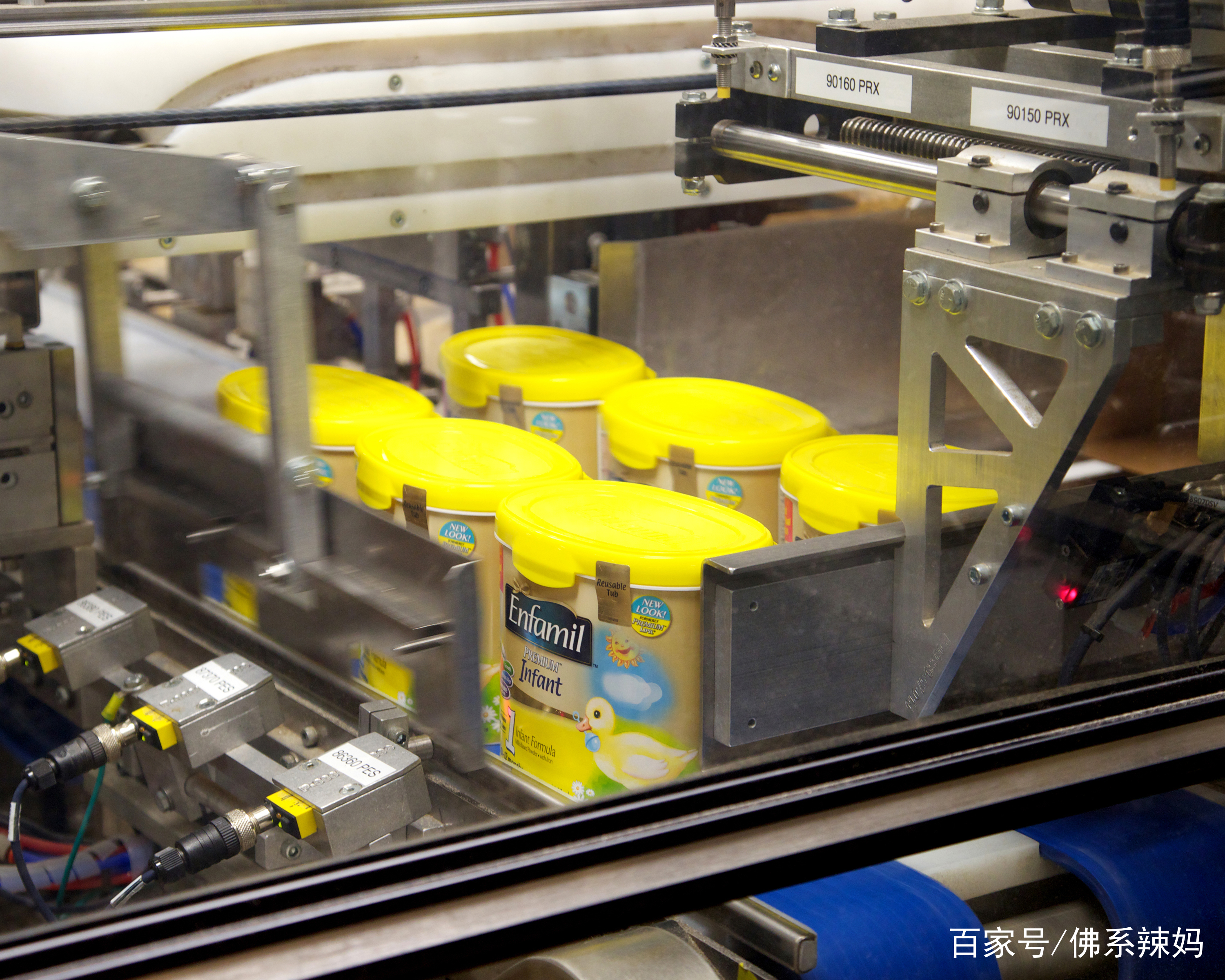 奶粉里有小飞虫如何解决,奶粉过期然后长虫要怎么解决