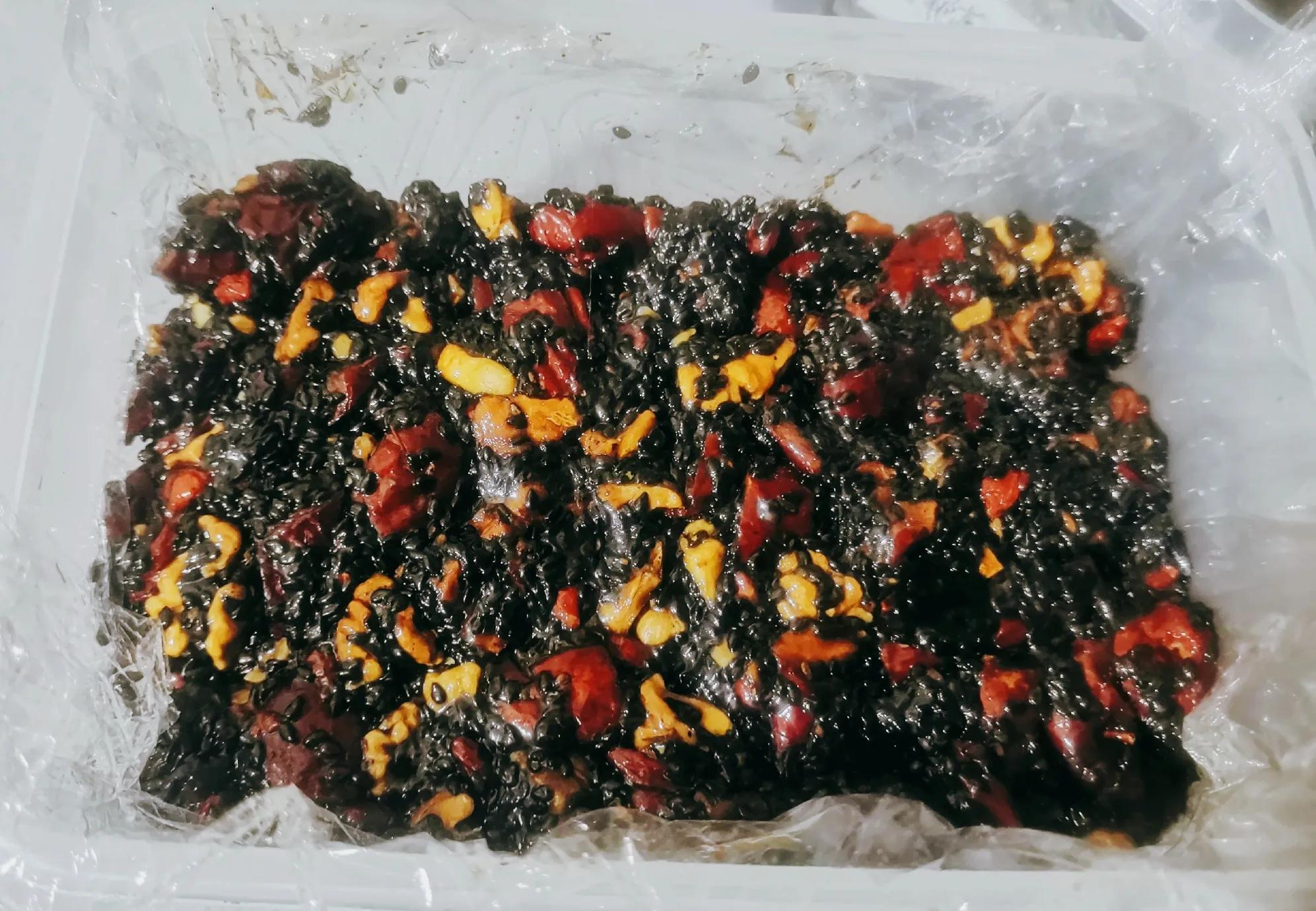 自制阿胶糕存放三年了还能吃吗,自制的阿胶糕有点苦是怎么回事