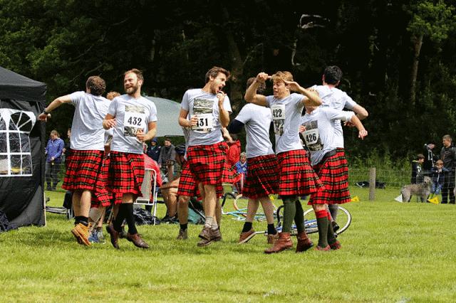 93岁女王年年放暑假！深扒女王秘密“朋友圈”，看看她都玩些啥