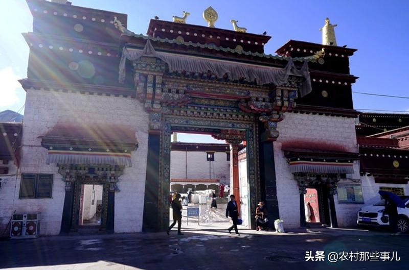 鍒濊鏄岄兘,鍒濋亣瑗胯棌