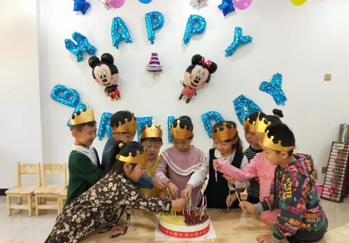 幼儿园盛行“分享礼物”，父母们却敢怒不敢言，是分享还是攀比？