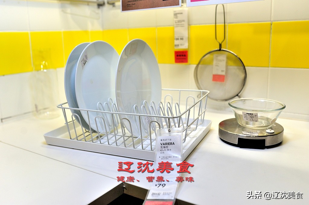 在设计家居的路上一直坚持,在厨房用餐设计