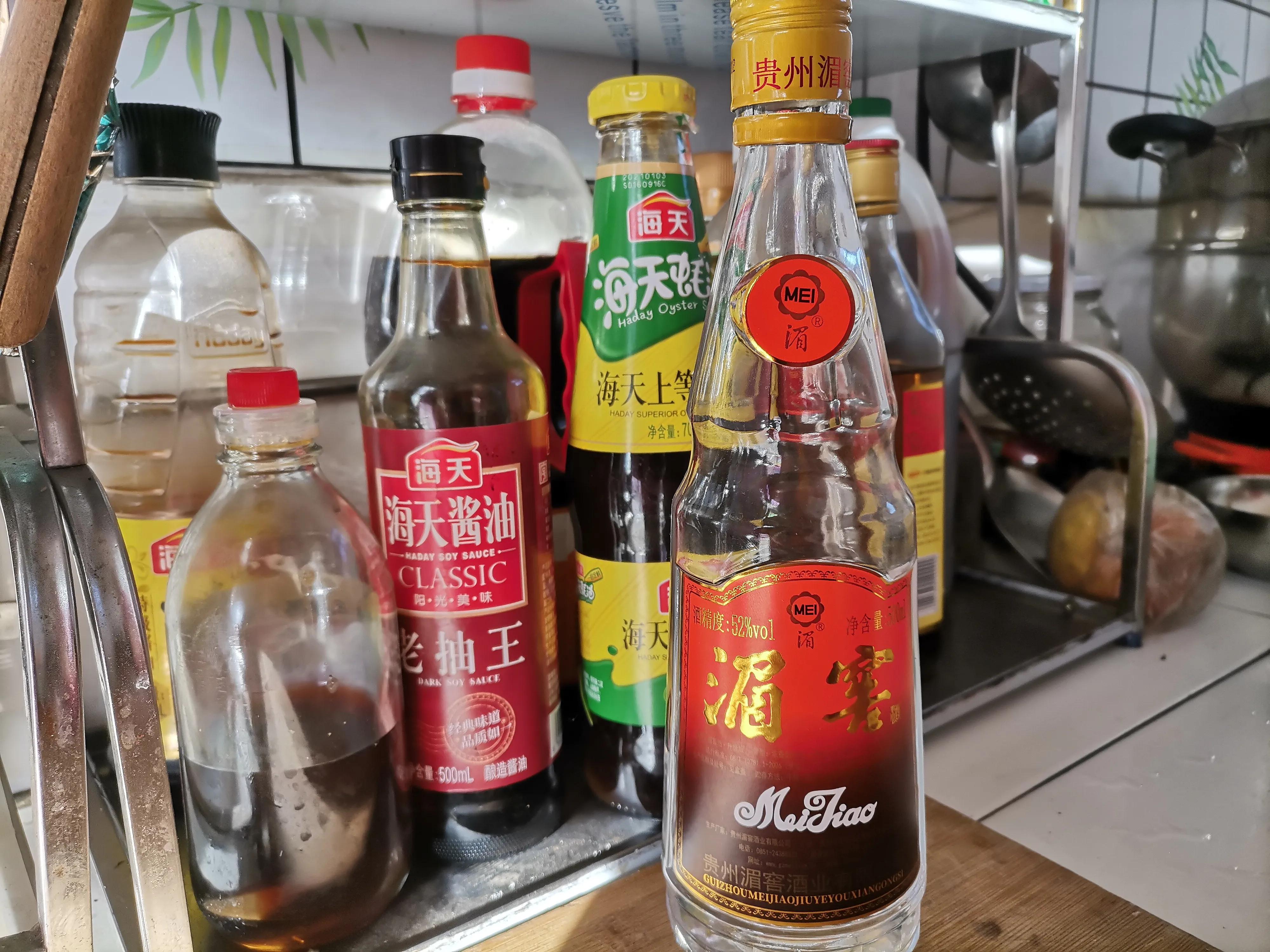 同样是优级纯粮白酒怎么区分好坏,清香型口粮酒白酒推荐