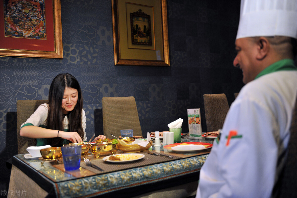 试睡员一个月都多少工资,试睡员的经历