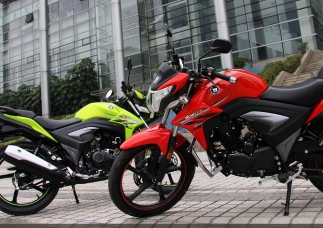 入门级运动街车，配色靓丽、数字仪表、12升油箱，8980元