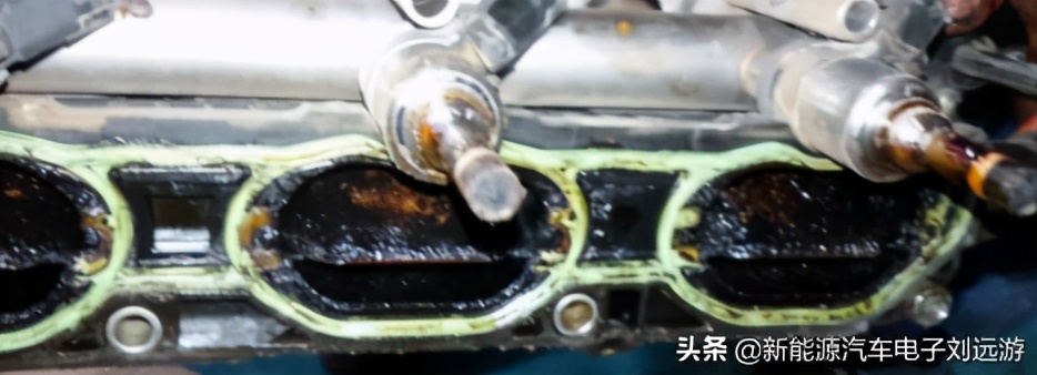 新途观p2015进气管风门位置,途观报进气管风门位置传感器故障