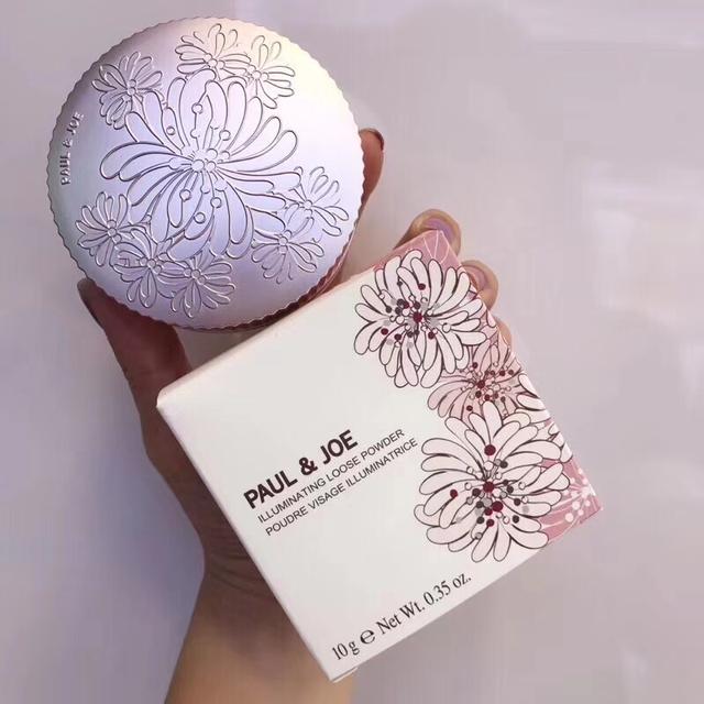 无限回购神仙散粉,无限回购的定妆粉粉质非常细腻