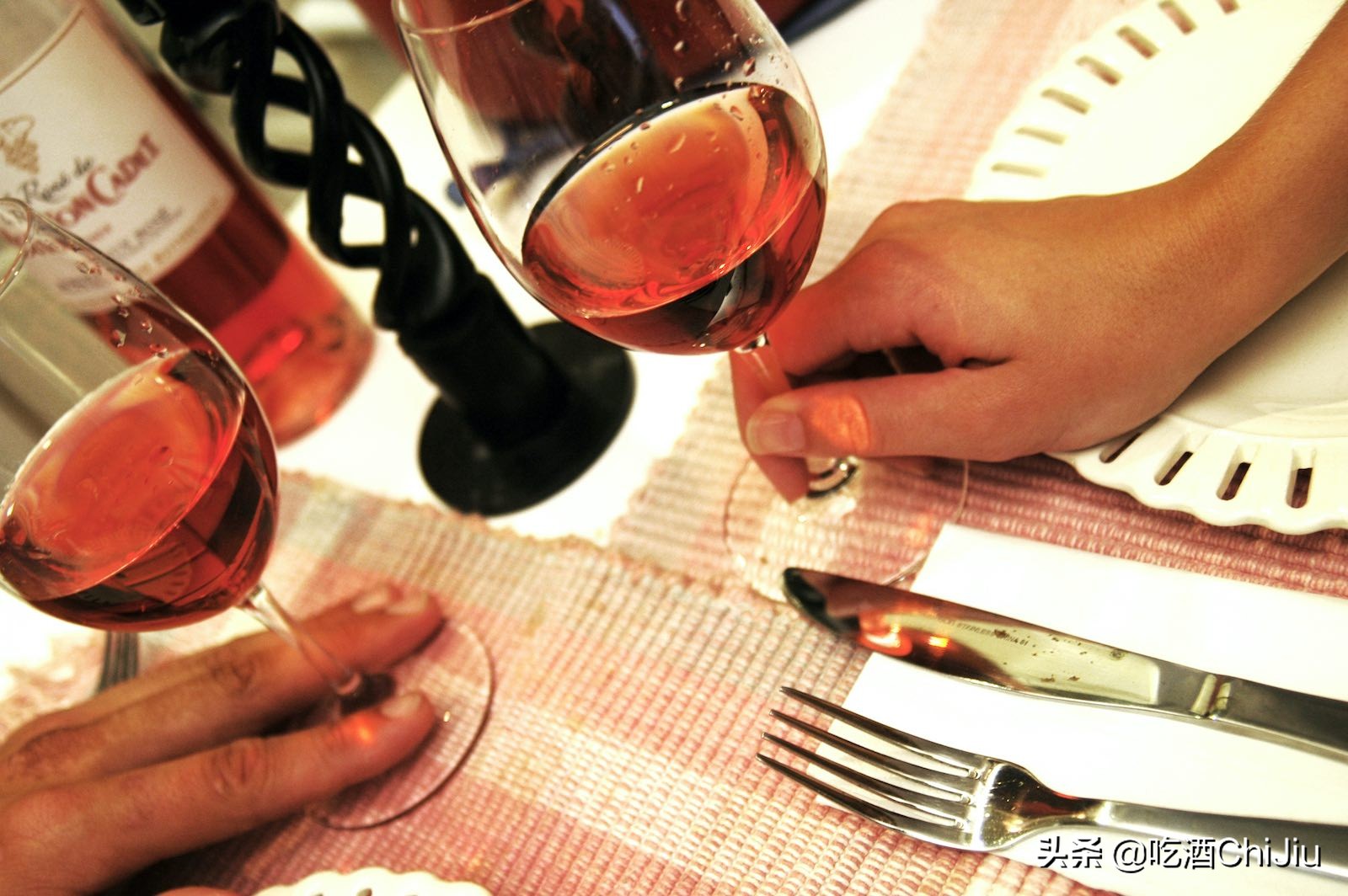 甜红葡萄酒和干红葡萄酒区别,干红和葡萄酒的区别文档