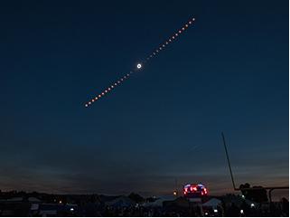 假如地球是太阳系中唯一的恒星,太阳系中唯一发光的恒星是哪一个