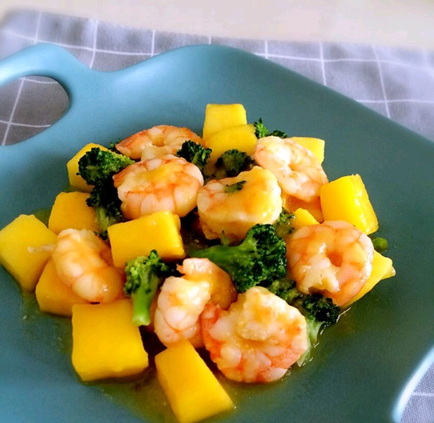 芒果炒虾仁和火龙果虾仁,芒果炒虾仁沙拉