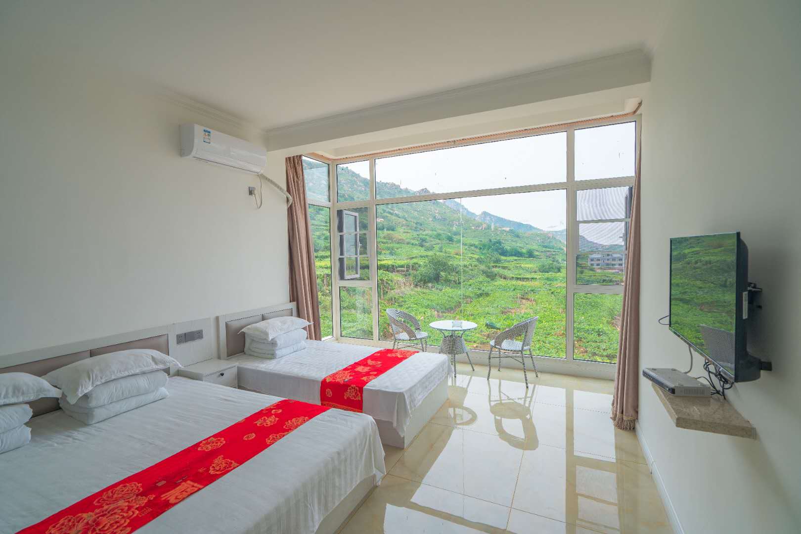 秦皇岛昌黎葡萄沟吃住一体农家院,昌黎海边农家院