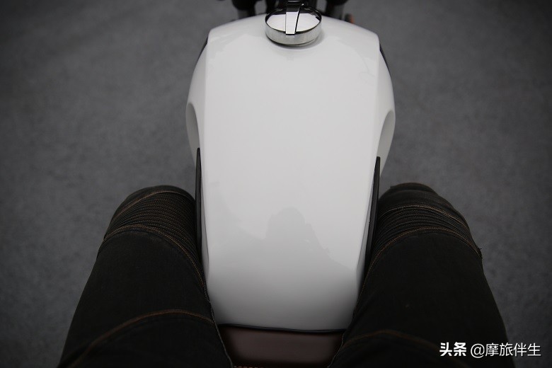 凌志阿瑞斯250复古机车价格,阿瑞斯250低配和顶配区别