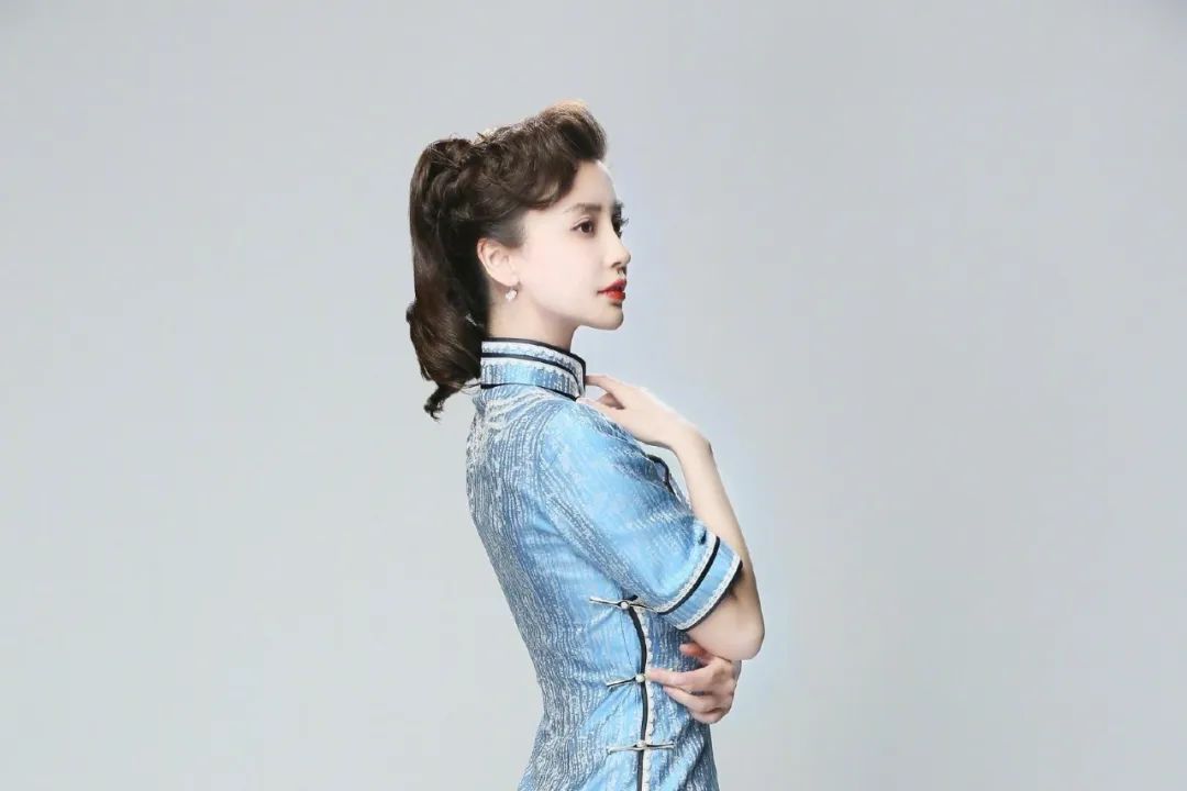 关于什么样的身材适合穿旗袍,穿旗袍穿的不是身材而是风韵