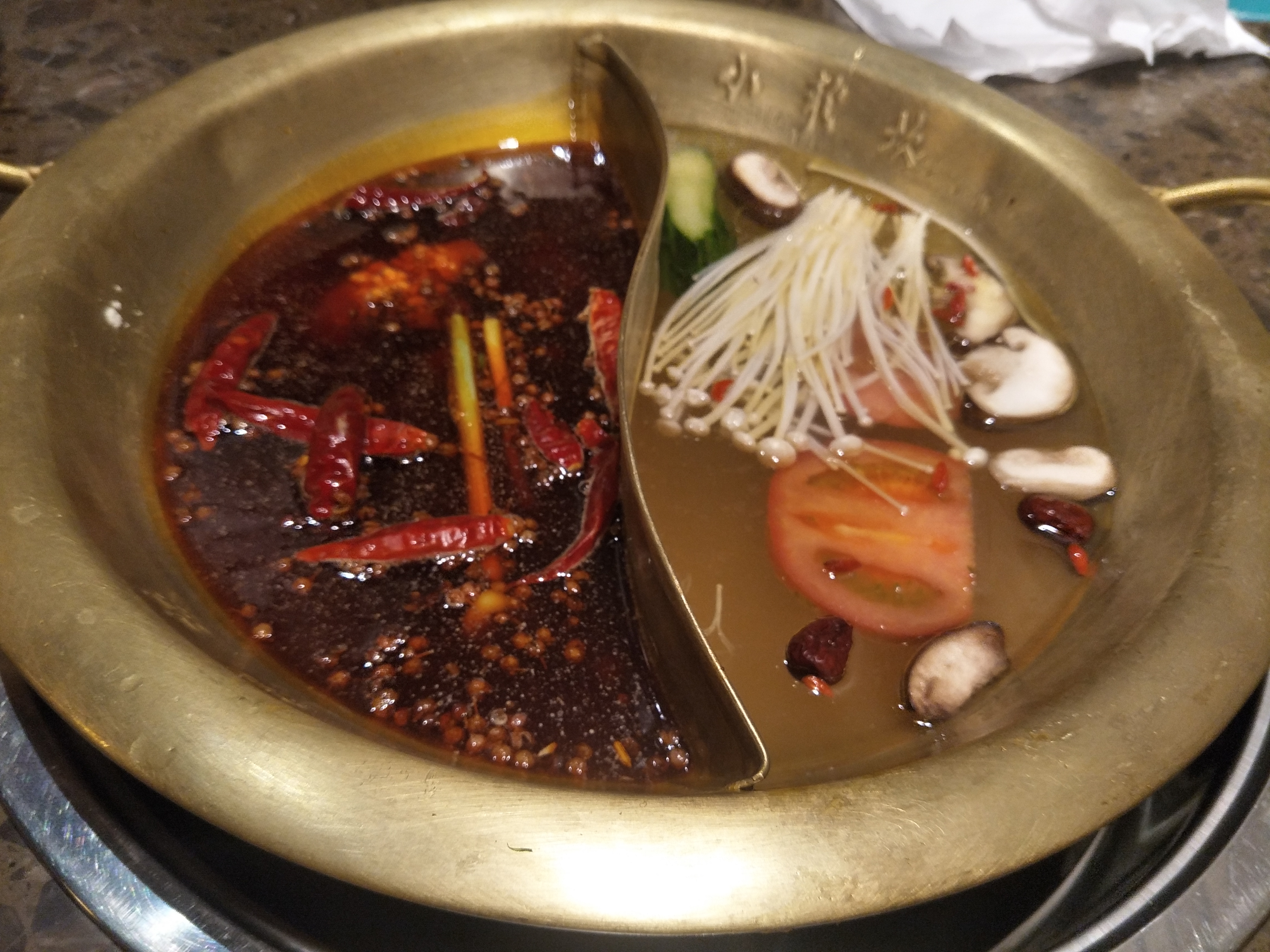 在家吃火锅都吃什么菜好,吃火锅必备什么菜最好