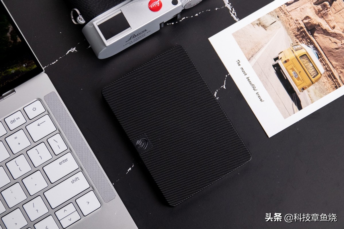 希捷移动硬盘睿易和简系列哪个好,希捷硬盘睿翼系列和铭系列哪个好