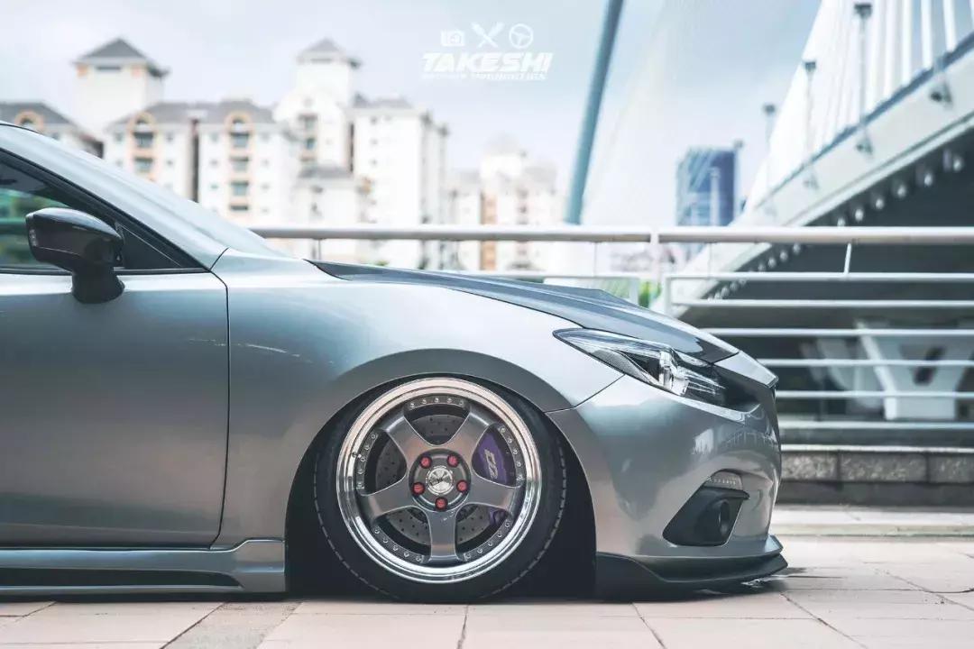 马自达3axela昂克赛拉摩登上市,马自达3axela昂克赛拉参数