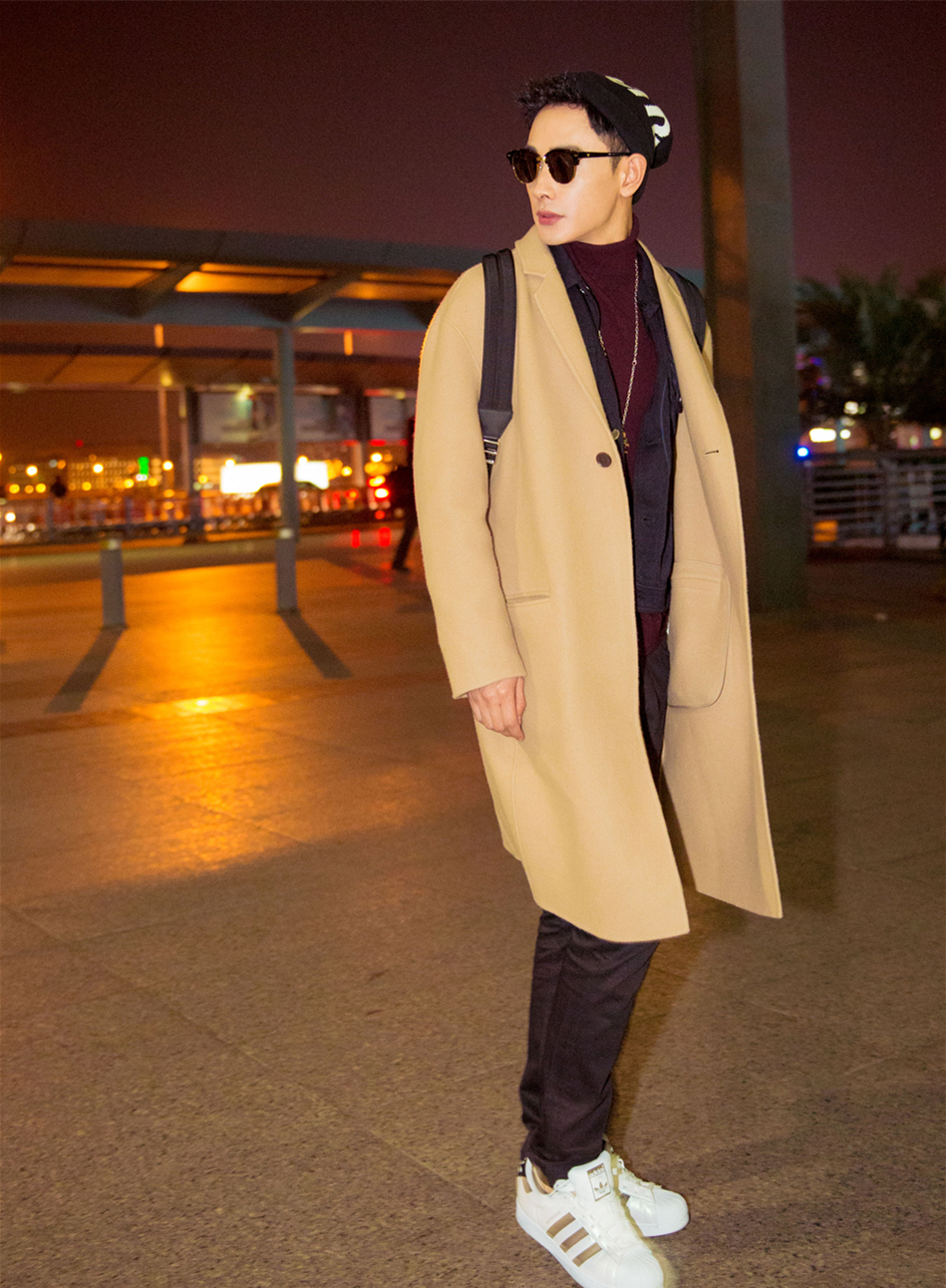 别再说每个男人衣柜里都需要一件风衣了！你们真的会搭配吗？