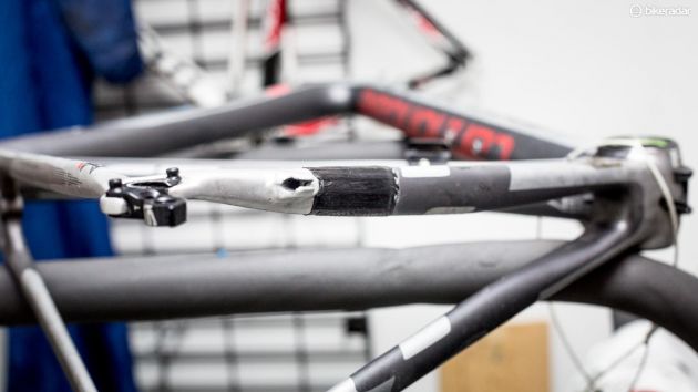 碳纤维自行车车身修复视频教程,碳纤维自行车针孔如何修复