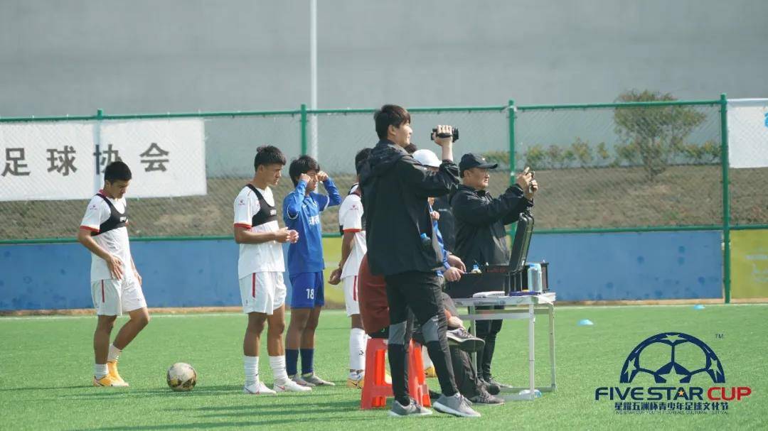 李春满足球教学,李春满训练视频