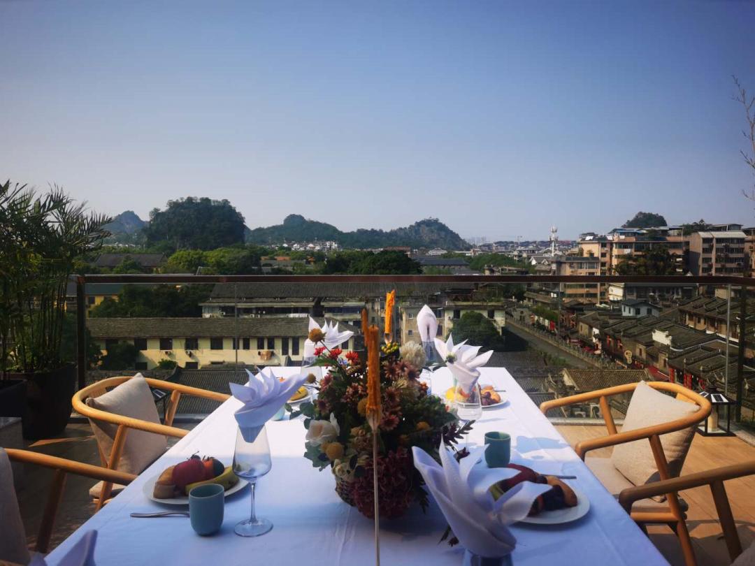 “桂林挺你”秀峰专场首场直播引70万人围观！