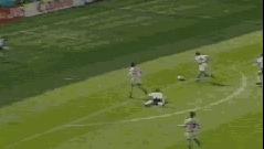 达沃苏克黄金左脚图片,达沃苏克左脚拉小提琴进球