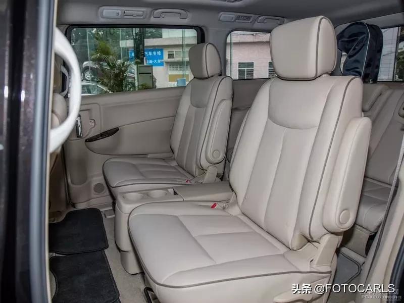 日产贵士3.5LSL实拍，比丰田埃尔法厚道，性价比超高豪华7座MPV