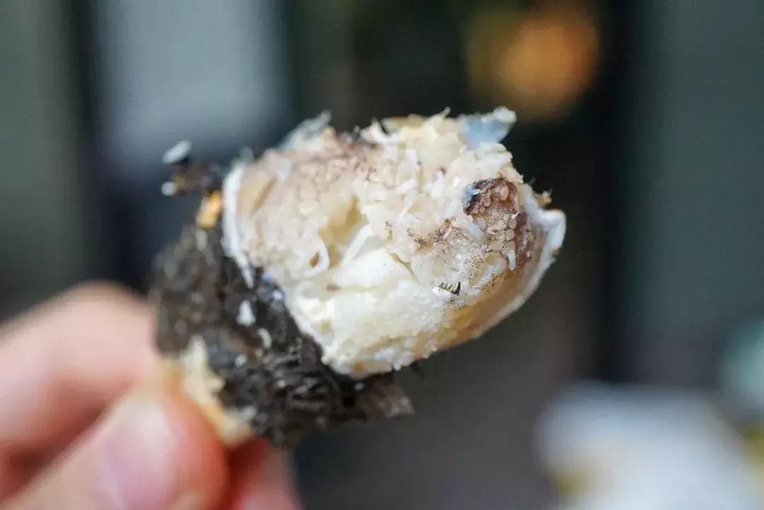 大闸蟹要公蟹的还是母蟹的好吃,现在吃大闸蟹是公的好还是母的好