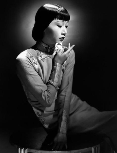 黄柳霜从洗衣工女儿到好莱坞传奇,黄柳霜在好莱坞当过主角吗