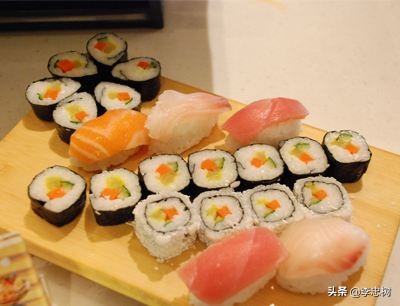 开寿司店加盟费多少钱啊,如何打造一家赚钱的寿司加盟店
