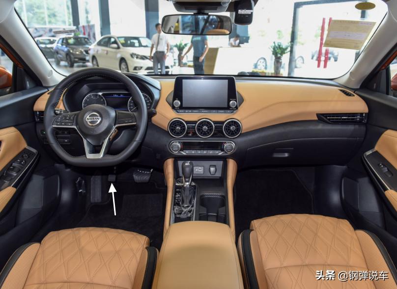 日产车新轩逸黄色碰撞预警,日产新轩逸前方碰撞预警